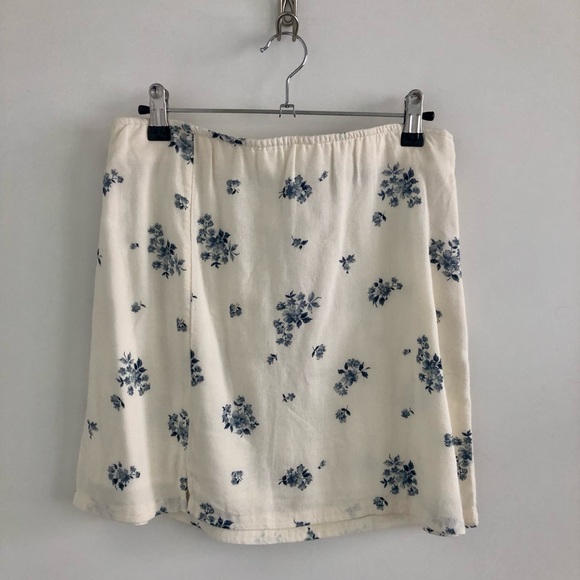 NWT American Eagle Outfitters Linen Blend White and Blue Floral Skirt | Small - Picture 2 of 7